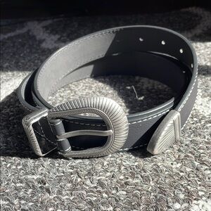 Women’s Western Style Faux Leather Belt